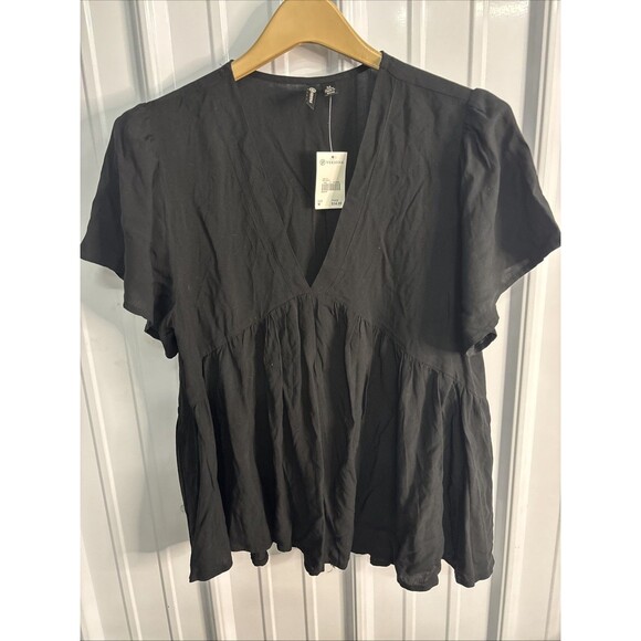 Versona Black V Neck Blouse Size Medium NWT - Picture 1 of 5